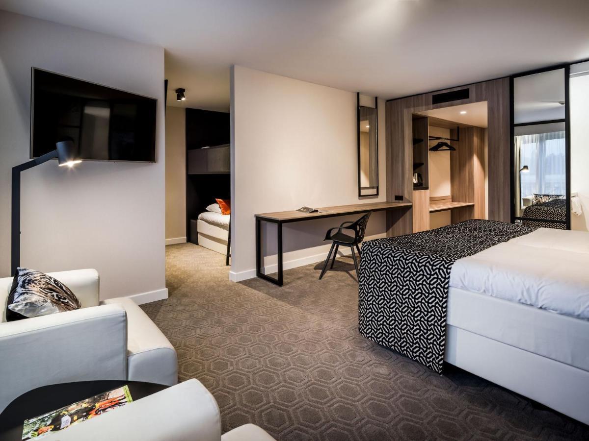 Deluxe Family Room,1007283571:JPEG