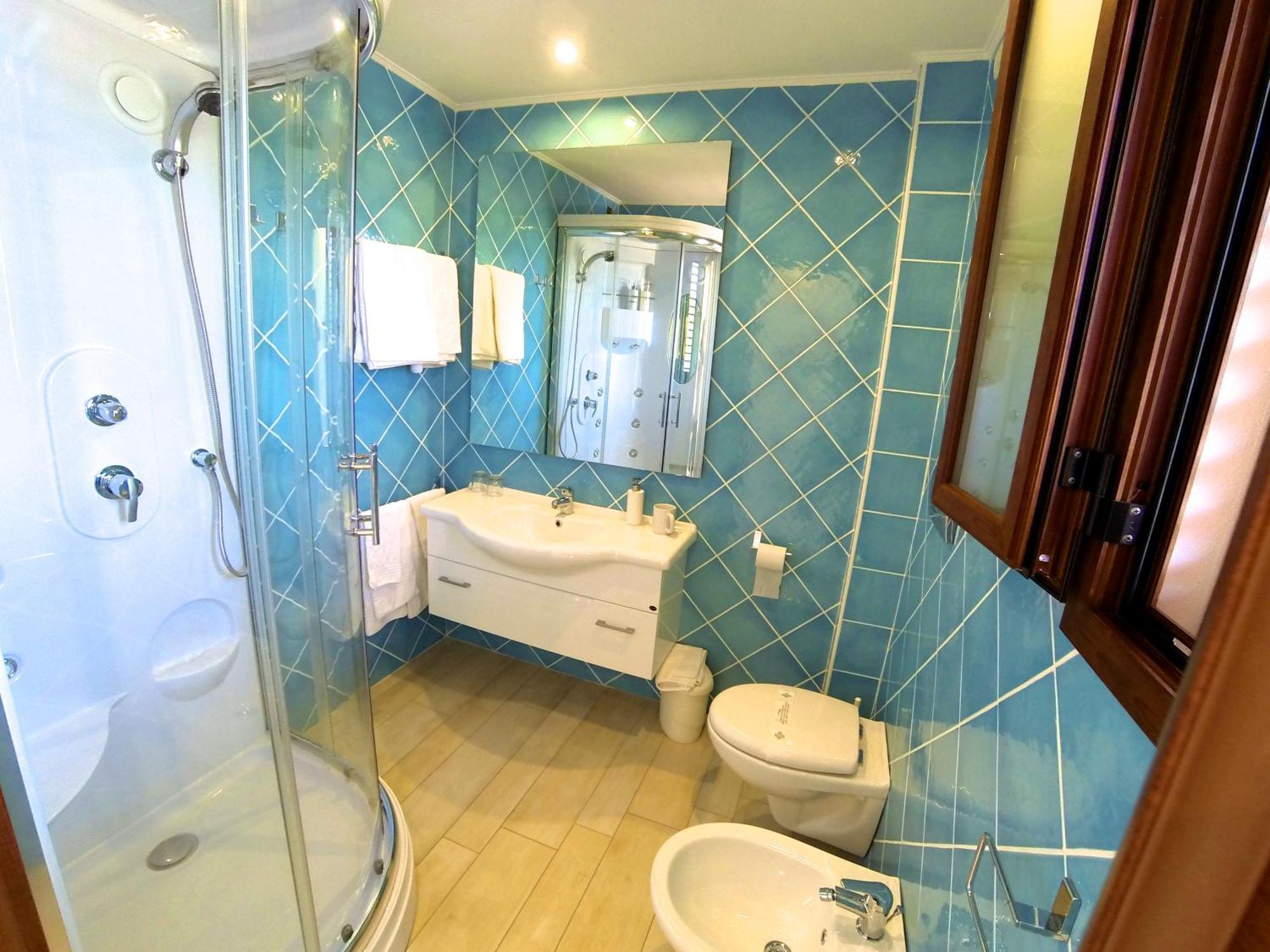 Superior Double Room,1680579112:JPEG