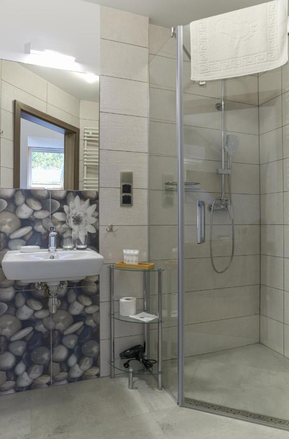 Standard Double Room,1033071575:JPEG