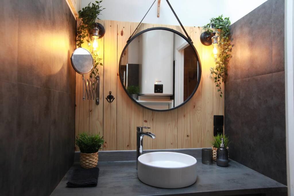 One-Bedroom House,1117840251:JPEG