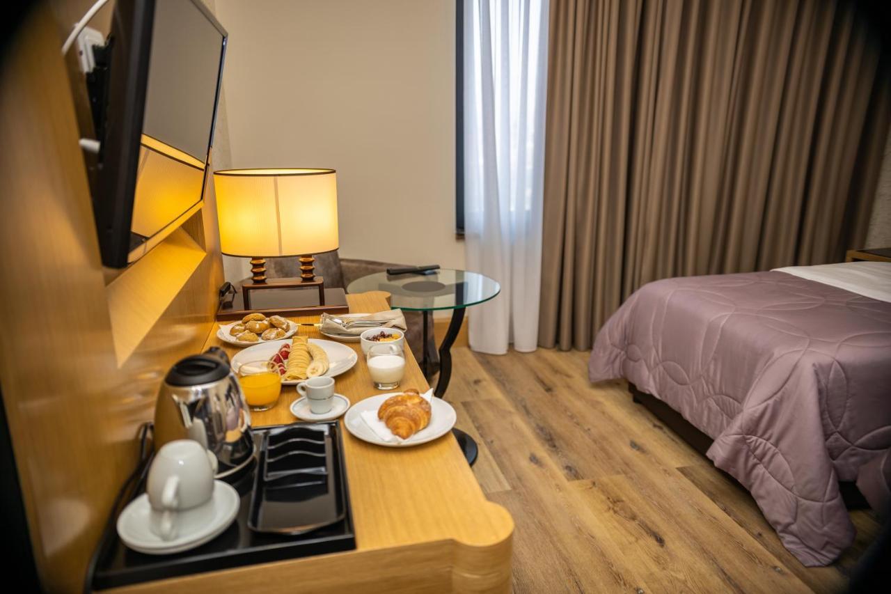 Double or Twin Room,1140967693:JPEG