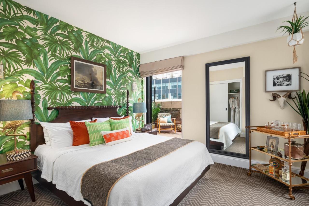 Hemingway Suite, 1 Bedroom Suite, 1 King, Sofa bed