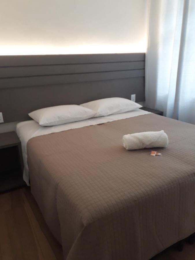 Quarto Duplo