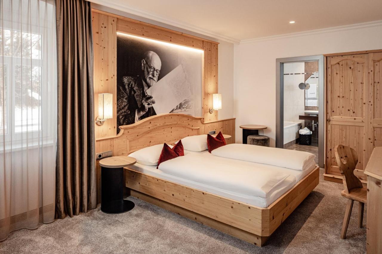 Double Room,1279787788:JPEG