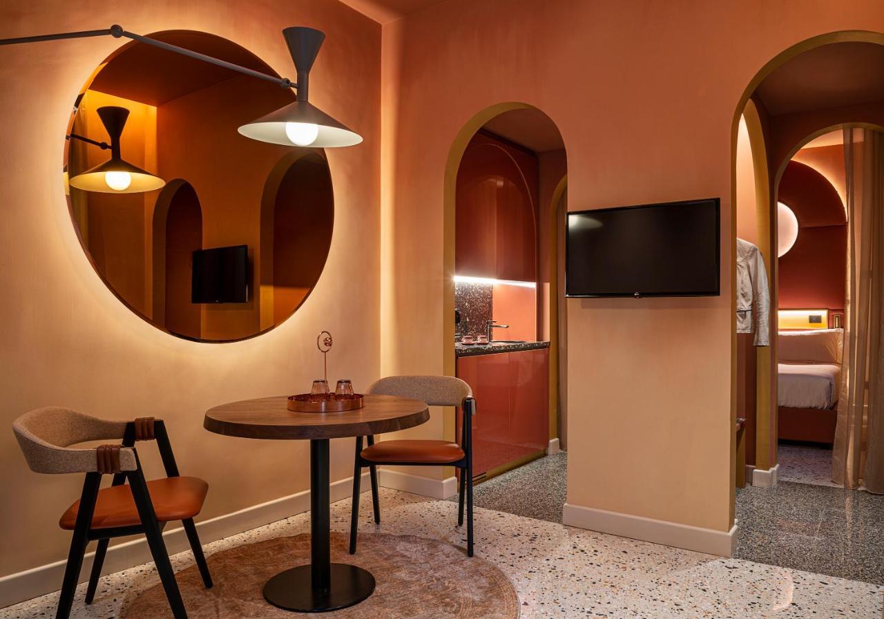 Queen Suite with Spa Bath,1188677542:JPEG