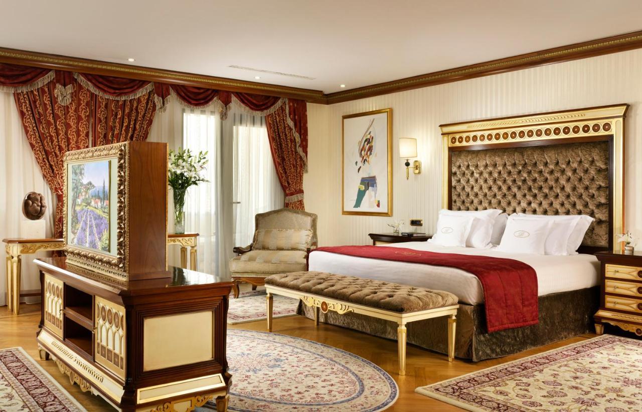 Penthouse Suite