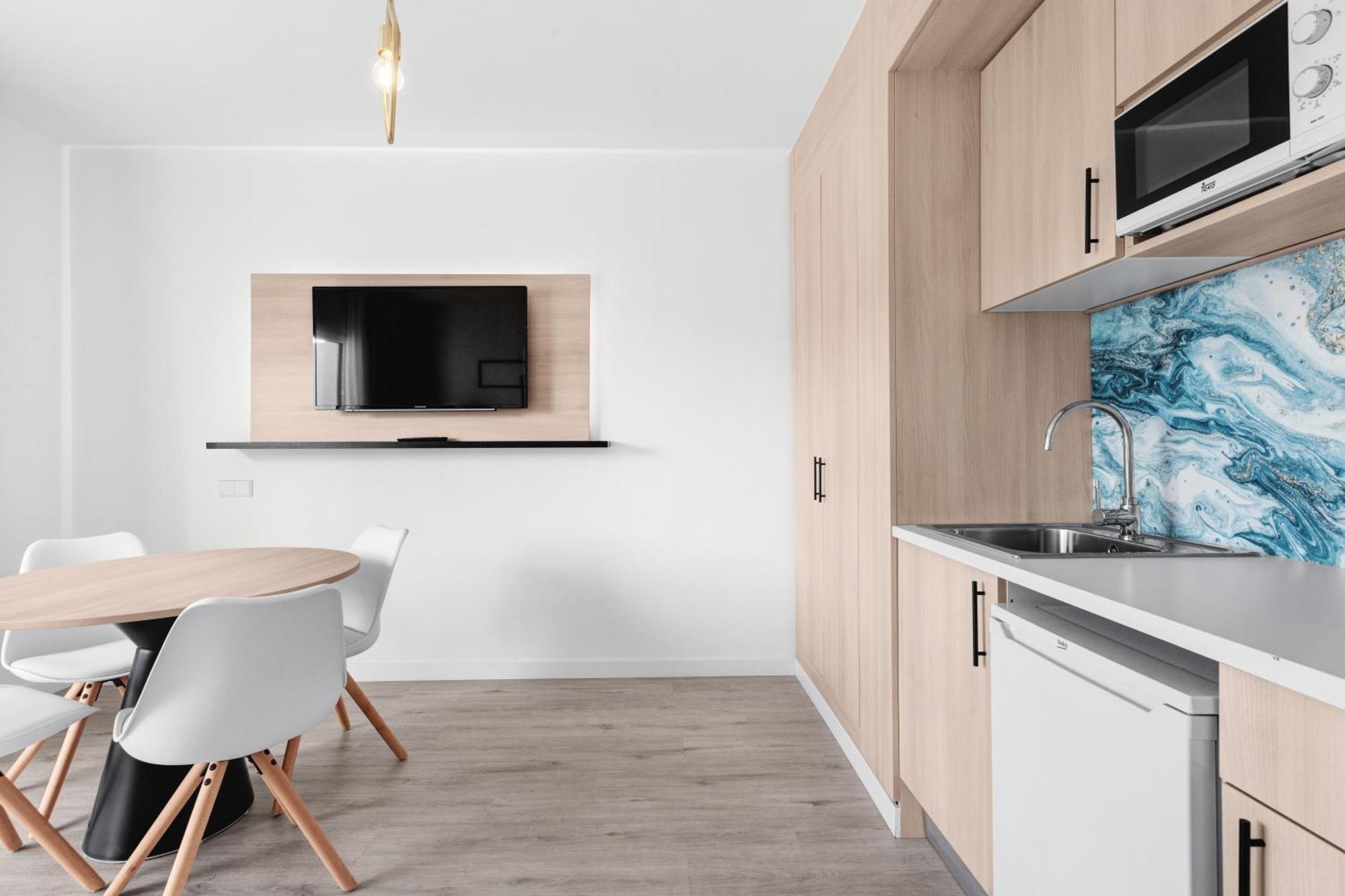 Standard Apartment,1472117359:JPEG