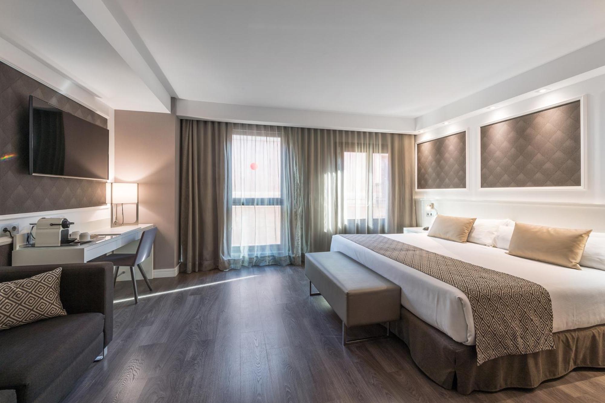 Superior Double or Twin Room,1207937293:JPEG