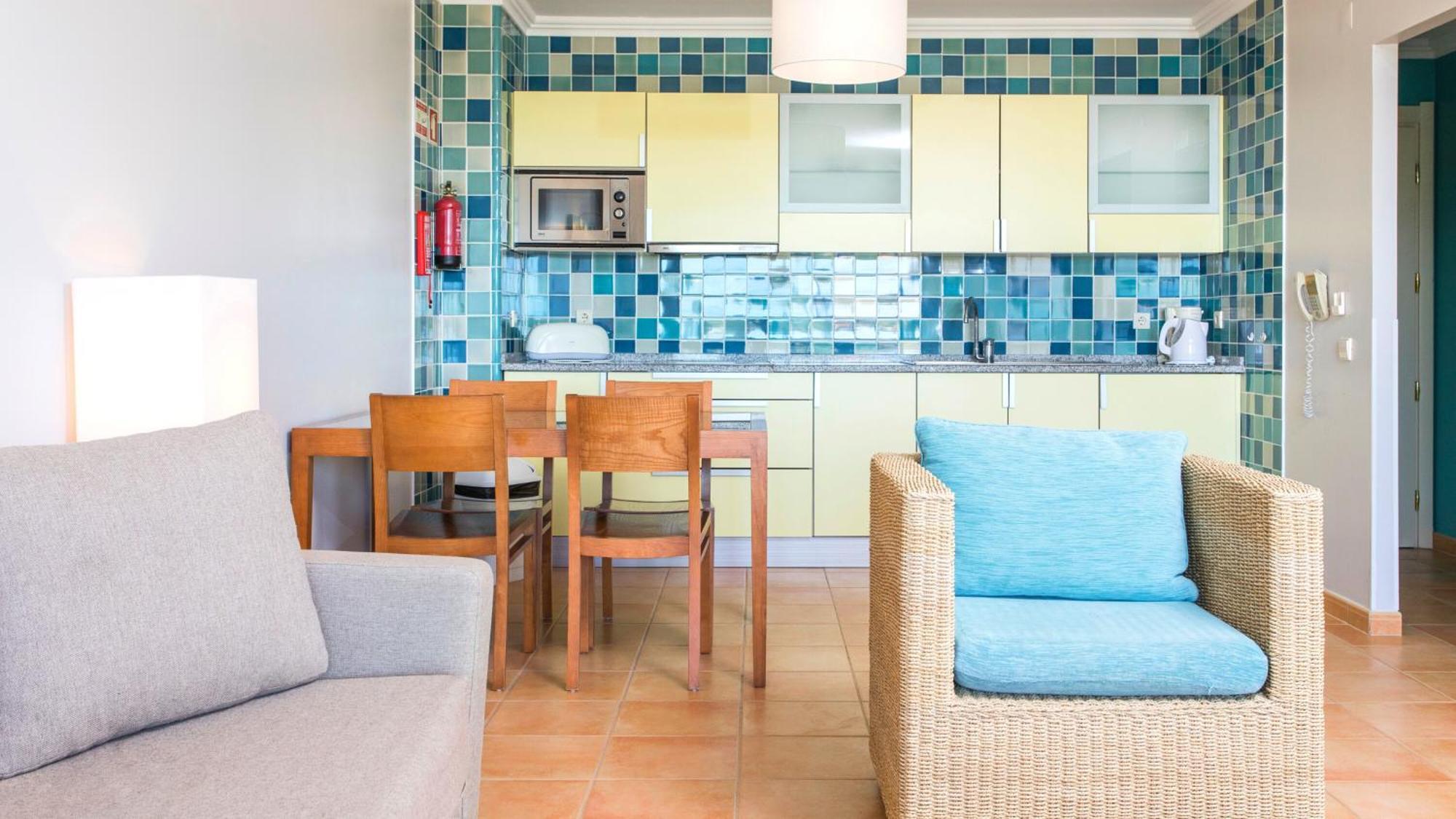 Apartamento com 1 Quarto e Vista Mar