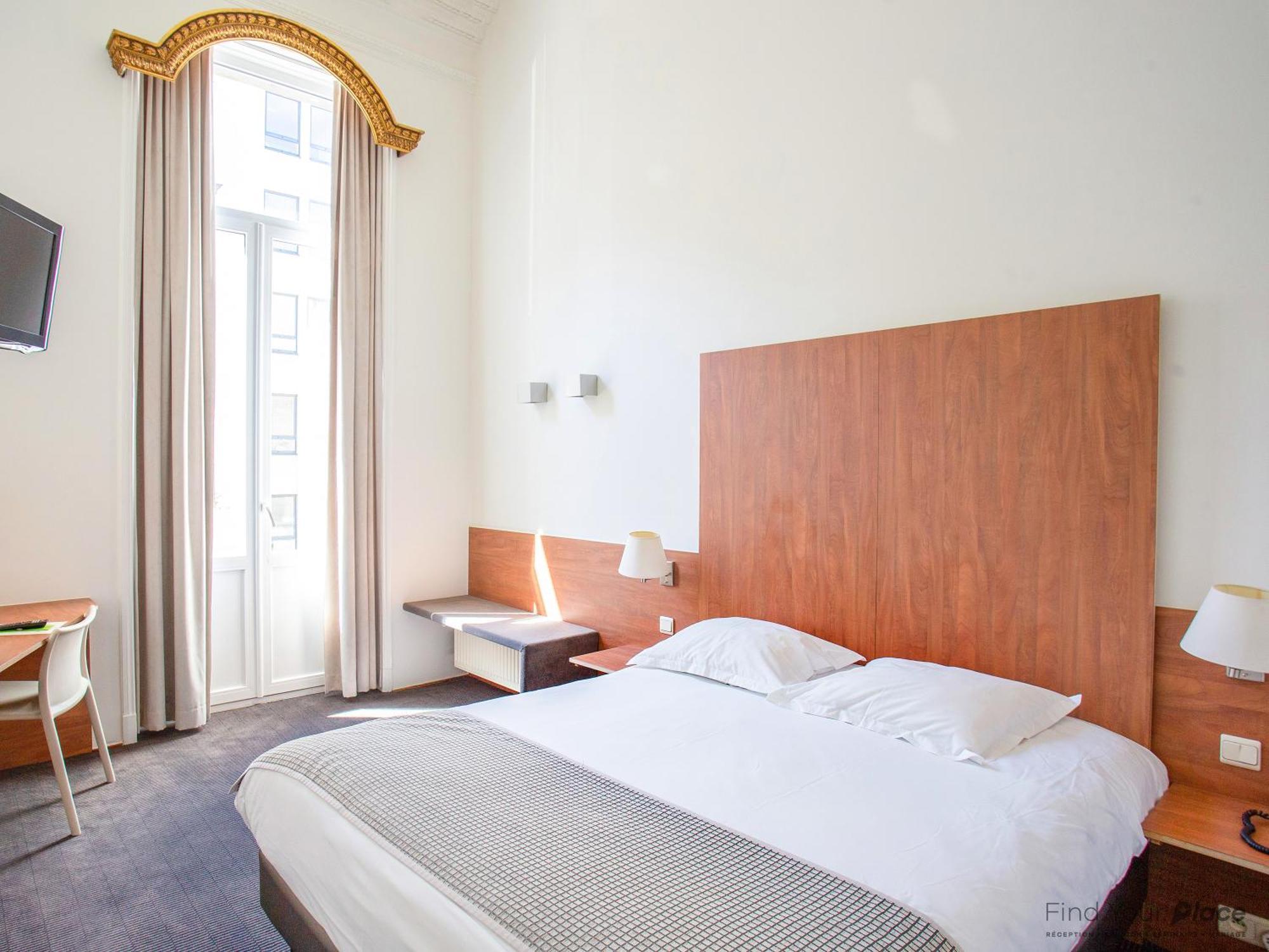 Double Room,1465764749:JPEG
