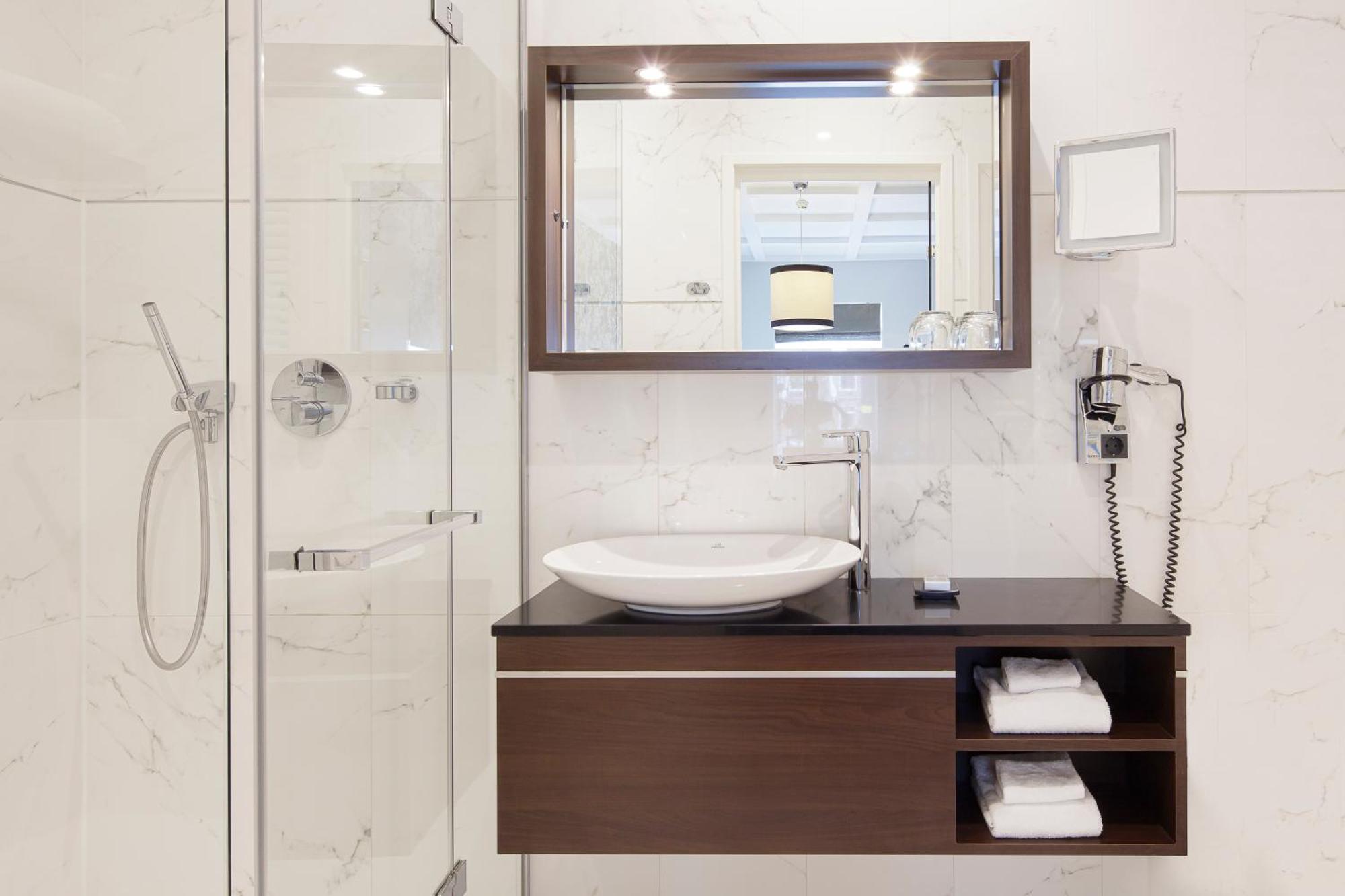 Deluxe Doppelzimmer mit Kanalblick