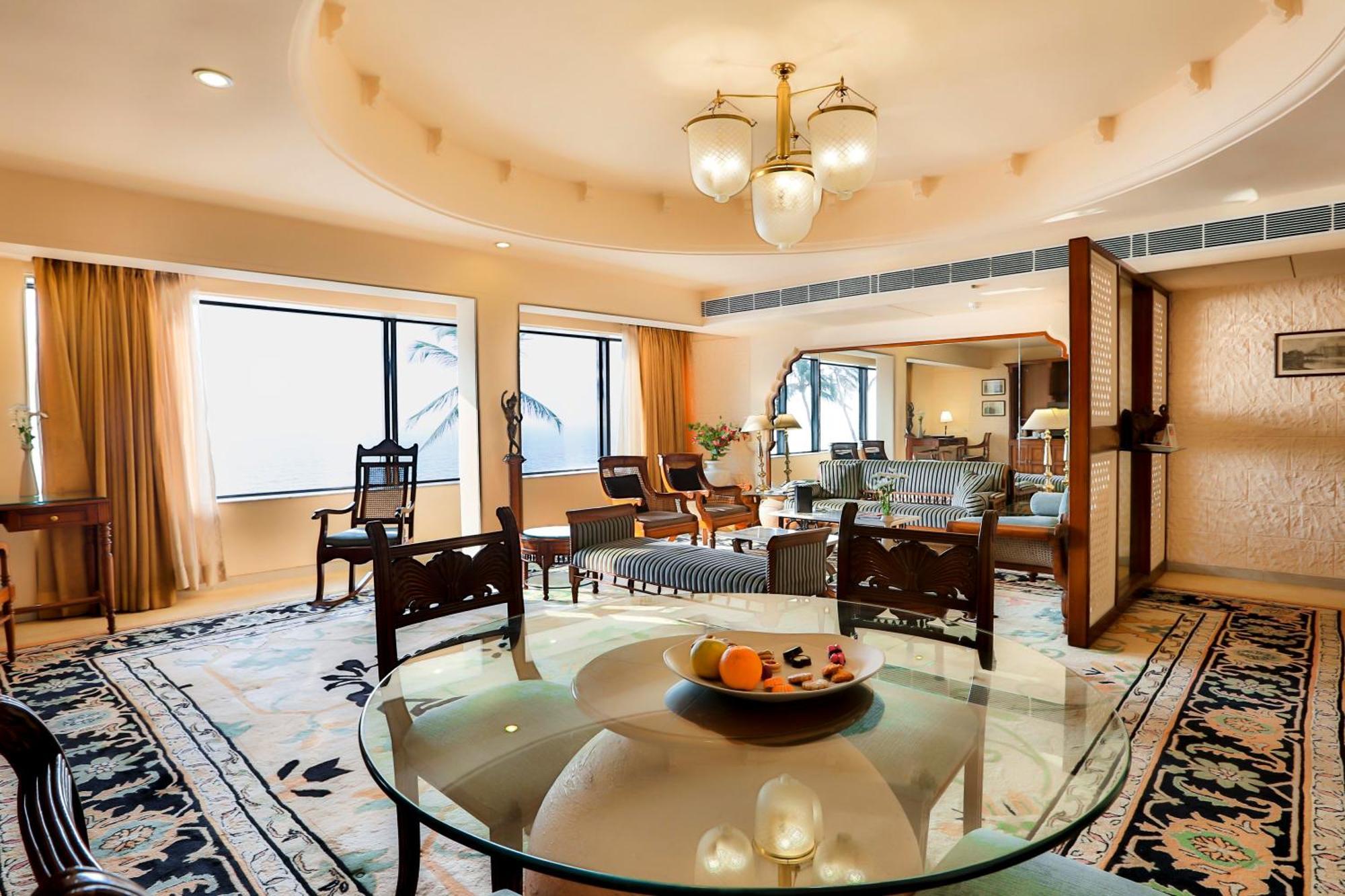 Suite with Sea View with 15% discount on food and beverages