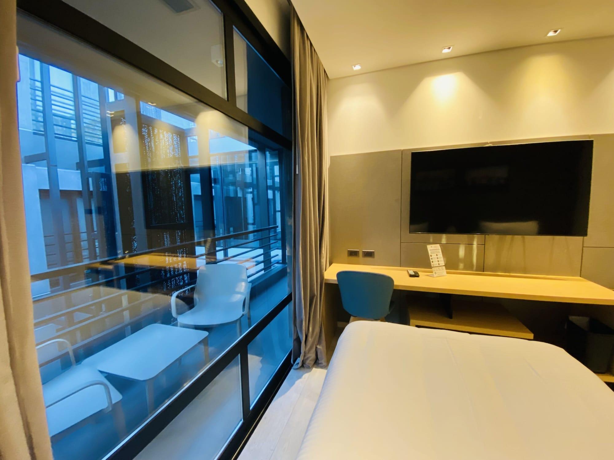 Standard Double or Twin Room Balcony