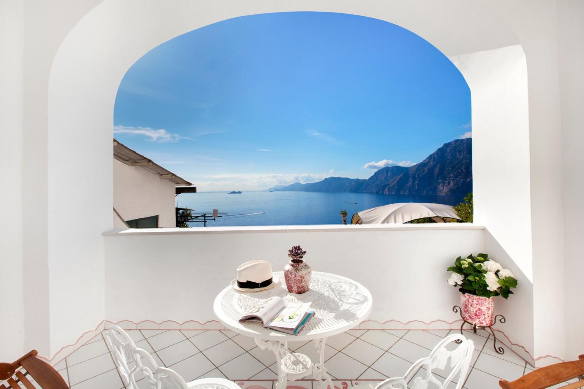 Triple Room Sea View