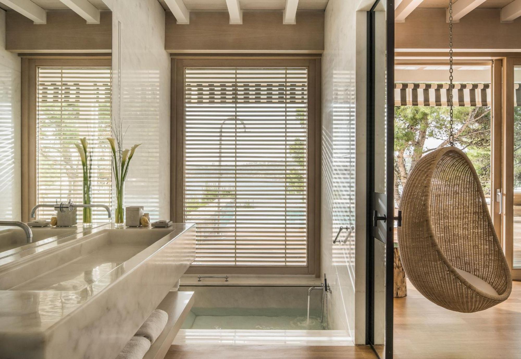 Bungalow Suite with Private Pool and Sea View