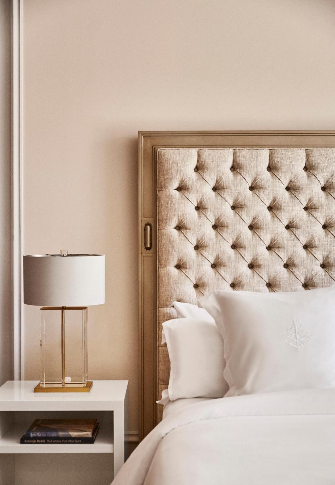 Deluxe Room King