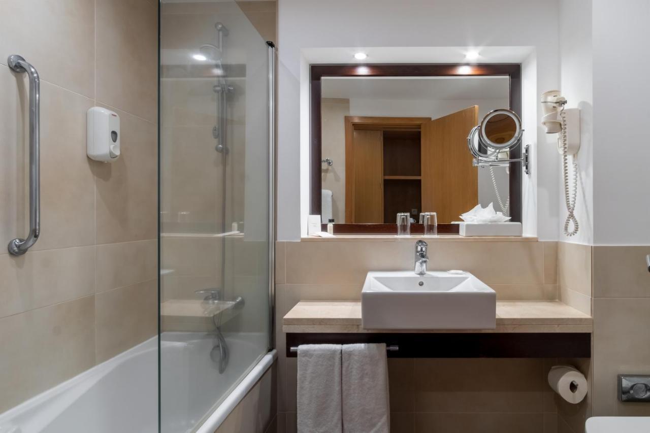 Double or Twin Room,1225129184:JPEG