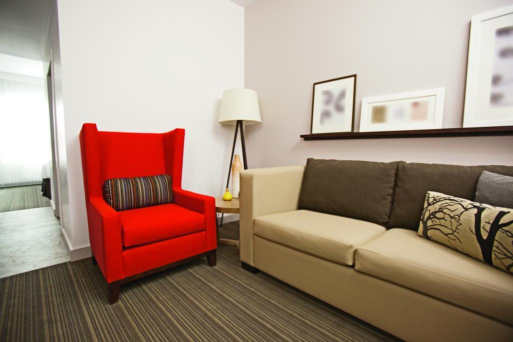 One-Bedroom King Suite,123382582:JPEG
