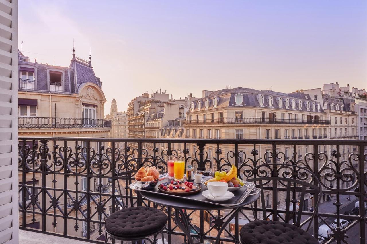 Executive room Balcony & Eiffel Tower