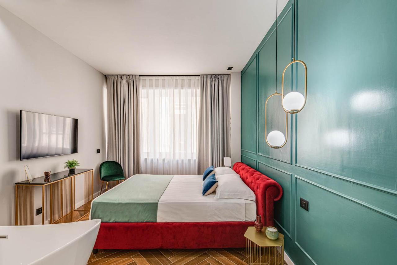 Standard Queen Room