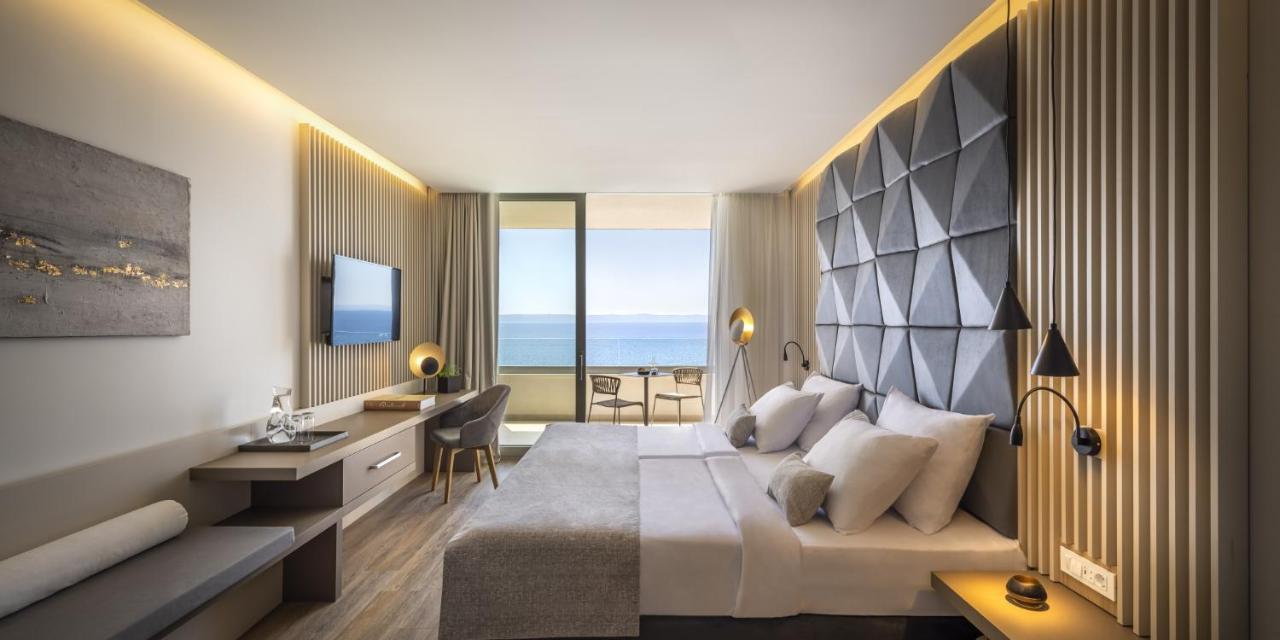 Luxe Kamer met Balkon en Uitzicht op Zee
