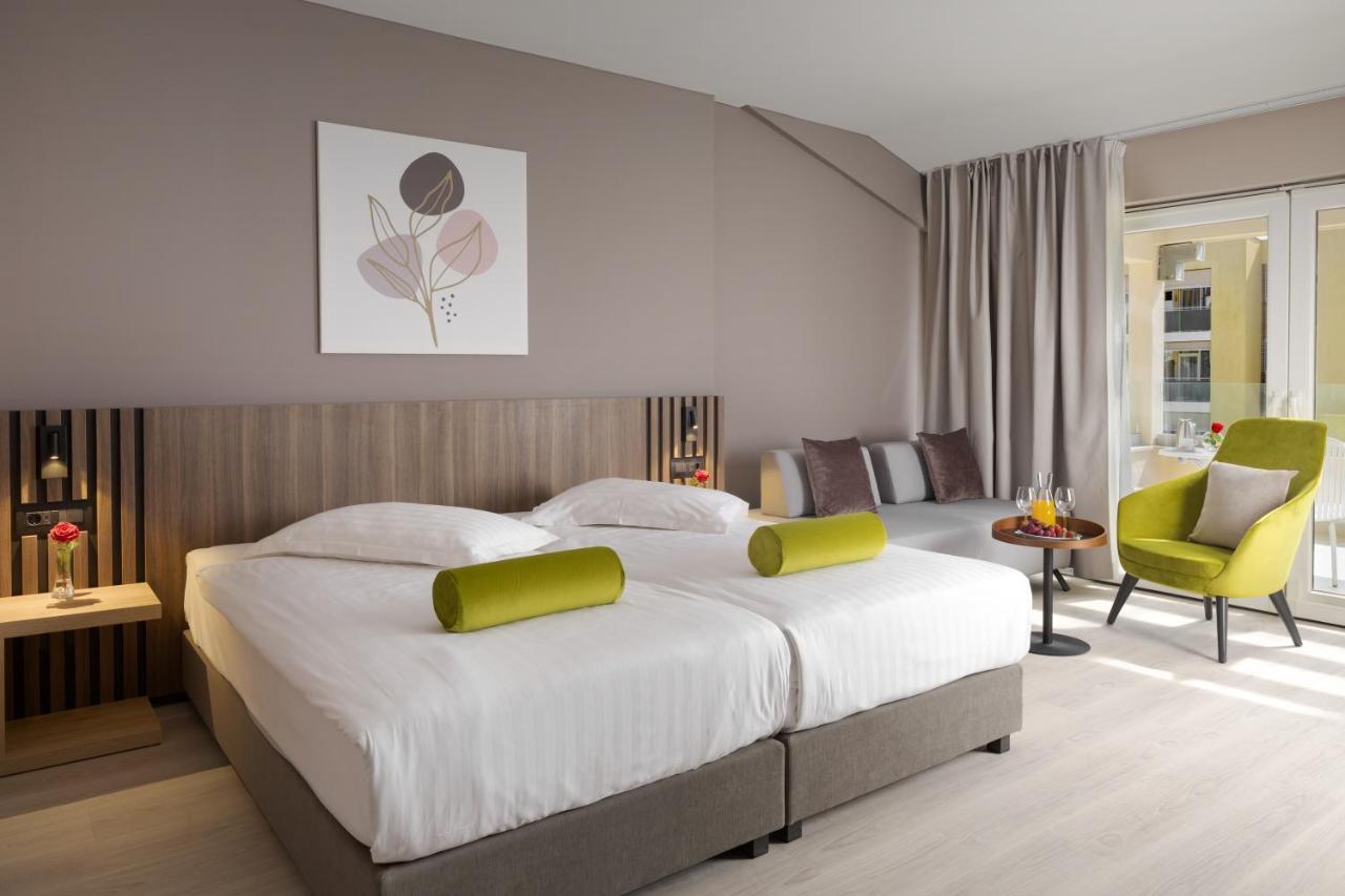 Premium Room with Balcony - Poolside,1268696101:JPEG