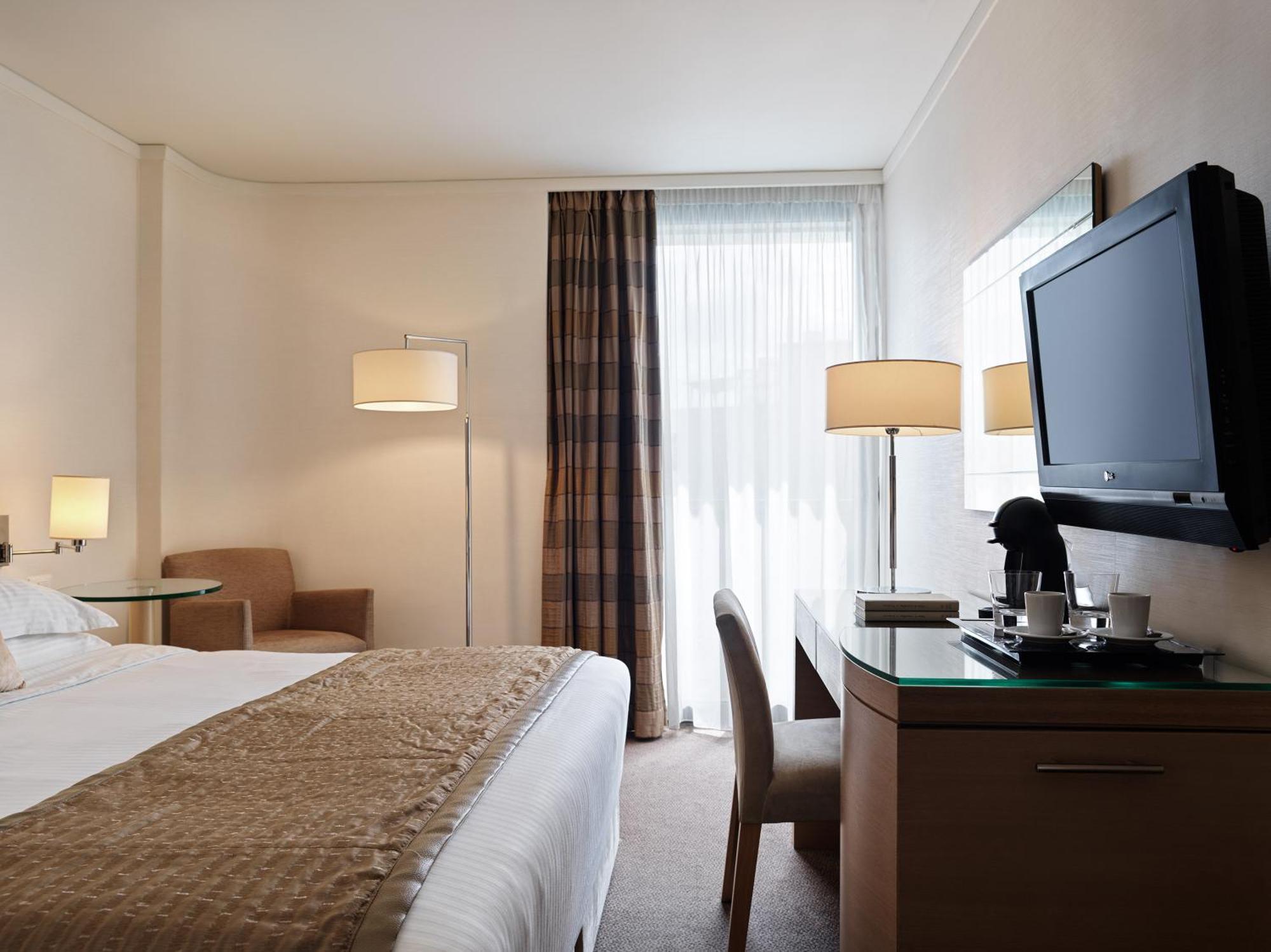 Superior Double or Twin Room City View
