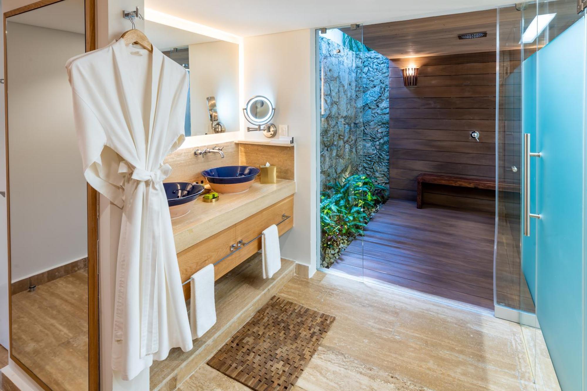 Seafront Premium King Room Outdoor Shower,1273553761:JPEG