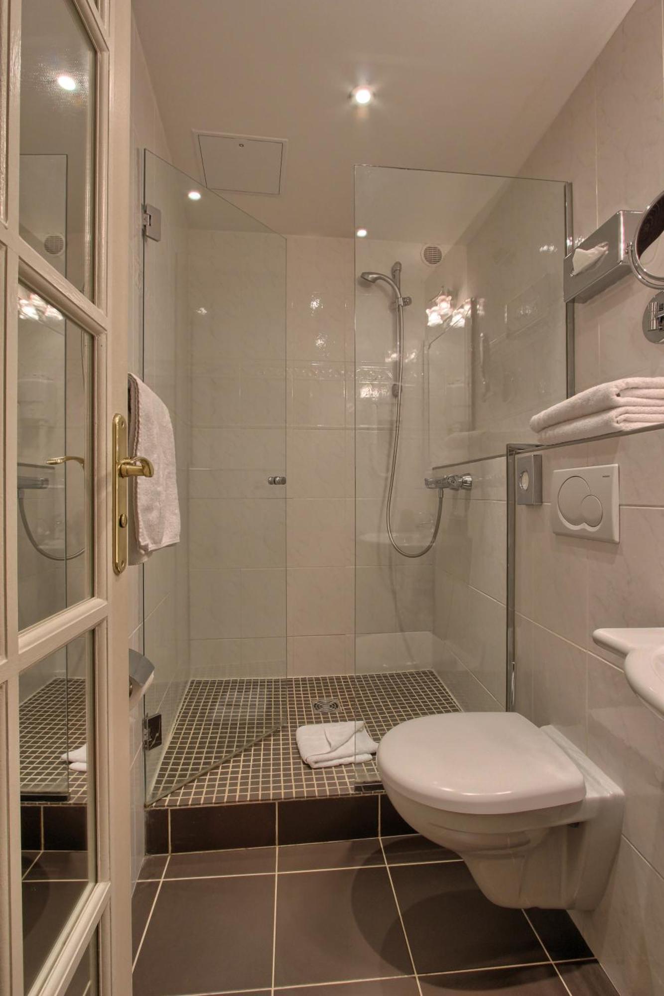 Quarto Comfort com 2 Camas de Solteiro