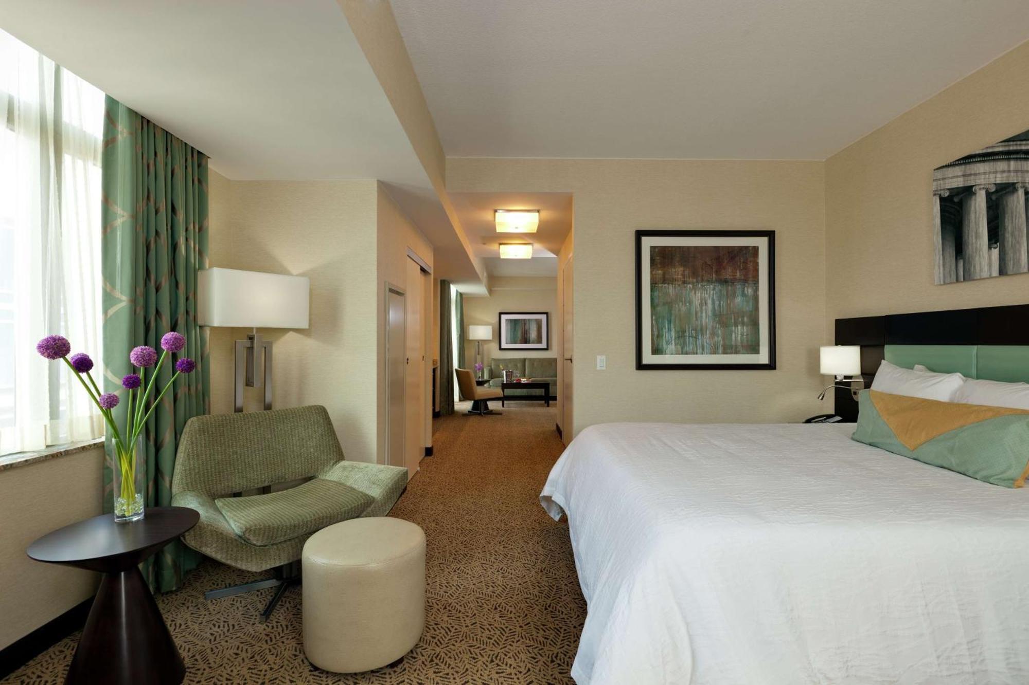 Junior Suite mit Kingsize-Bett und Schlafsofa