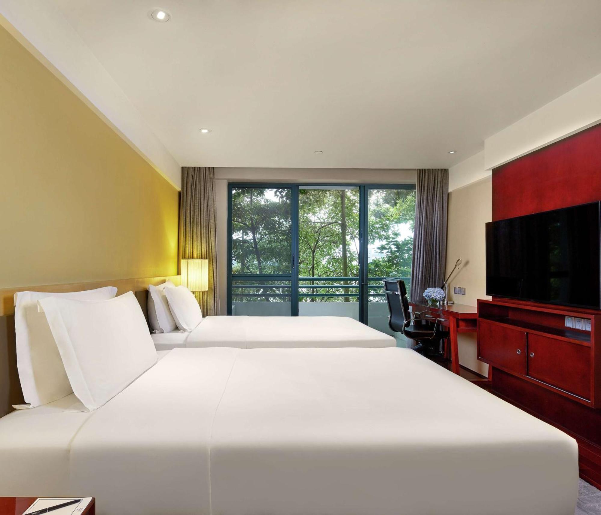 Two-Bedroom Apartment Balcony,1278465031:JPEG