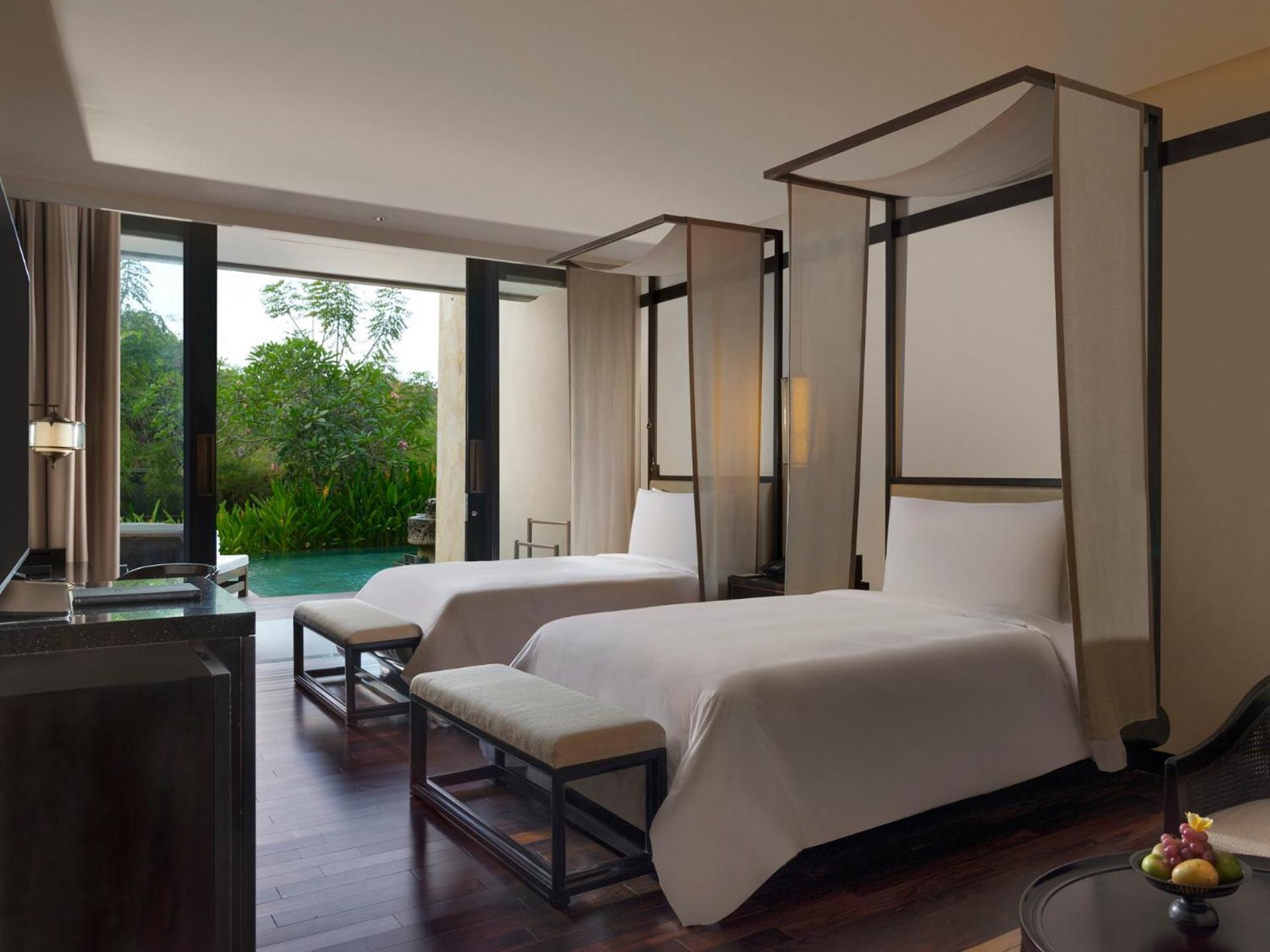 Grand Deluxe Lagoon Room Twin
