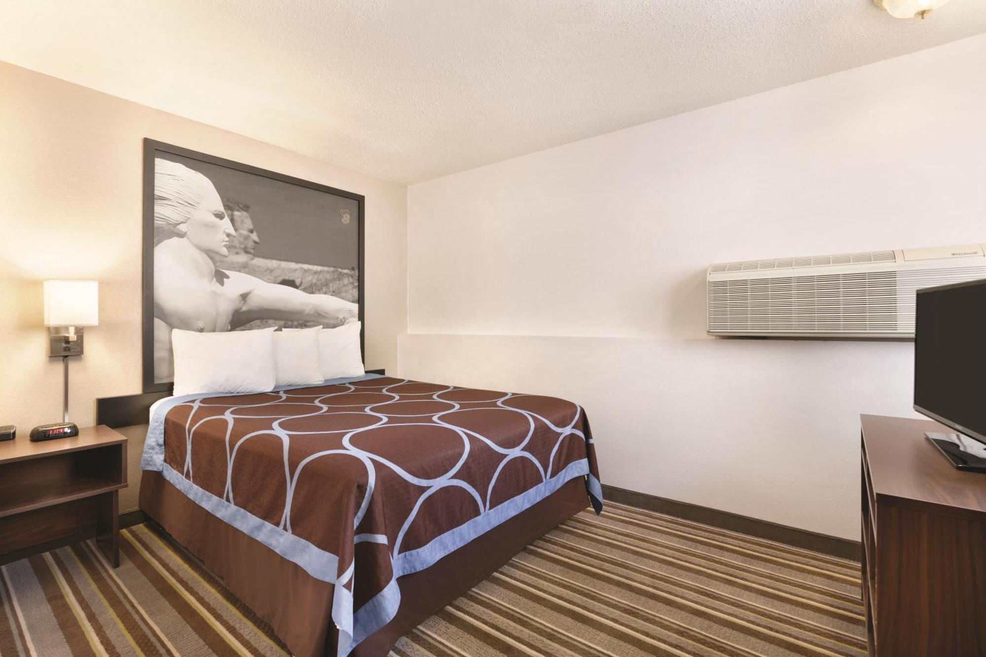One-Bedroom Suite Non-Smoking,1699008843:JPEG
