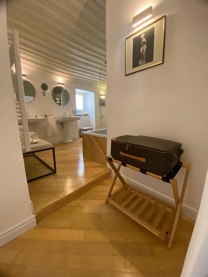 Queen Room Spa Bath