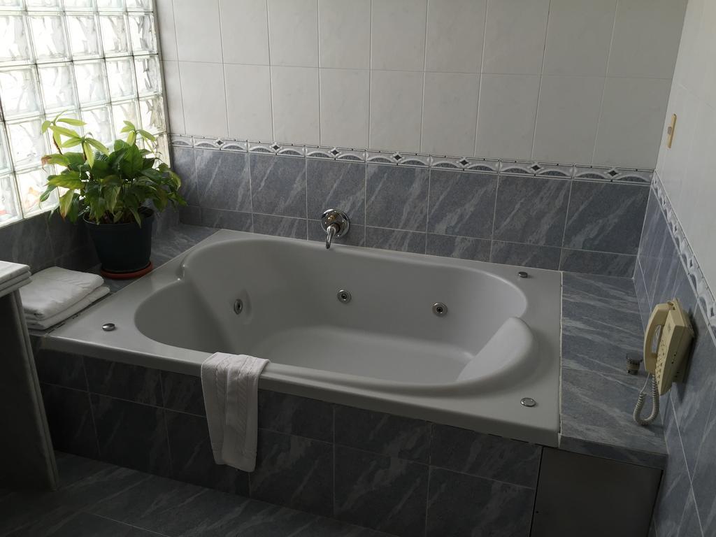 Executive Queen Room