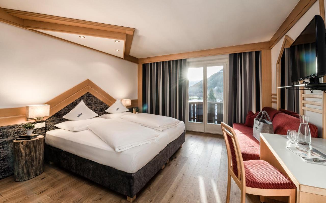 Standard Double Room "Neves"