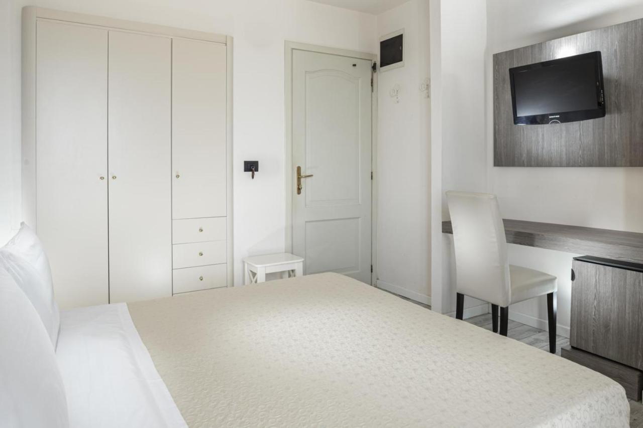 Double or Twin Room Sea View,1326825874:JPEG