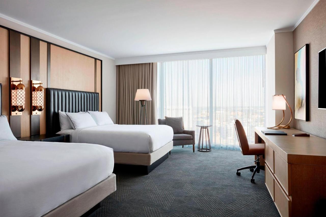 Queen Room with Two Queen Beds - Hearing Accessible