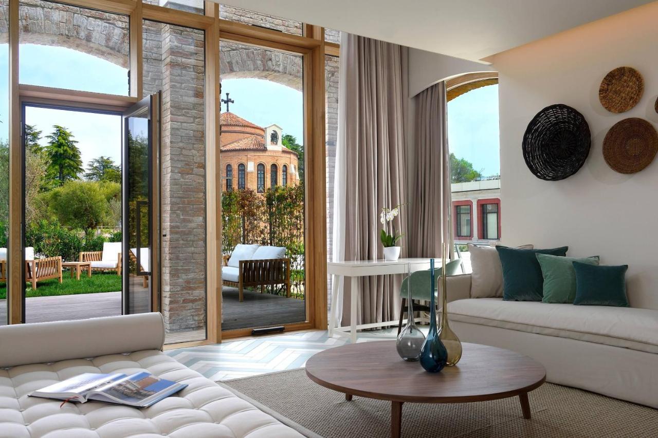 La Maisonette Loft Suite - Split Level,1352679841:JPEG