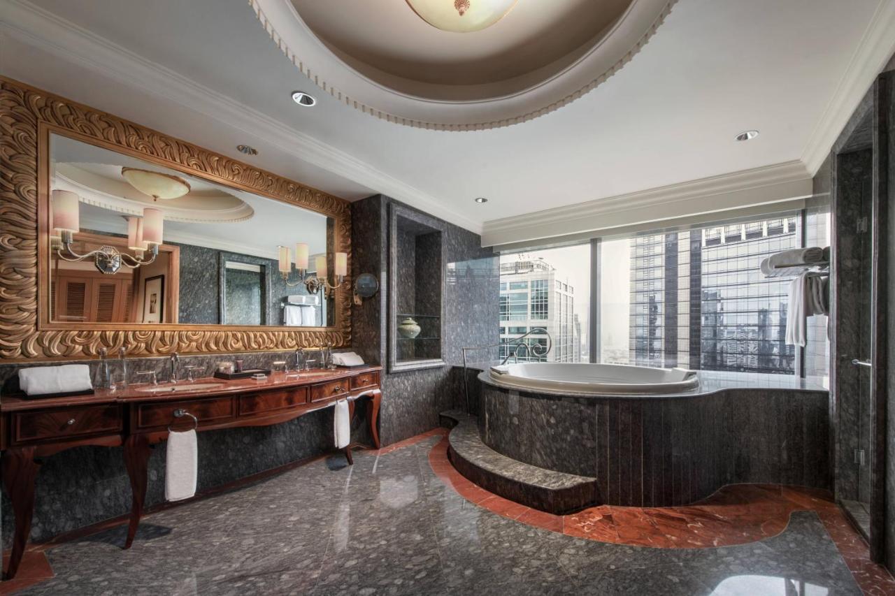 Presidential Suite (Club Lounge Access), 1 Bedroom Suite, City View