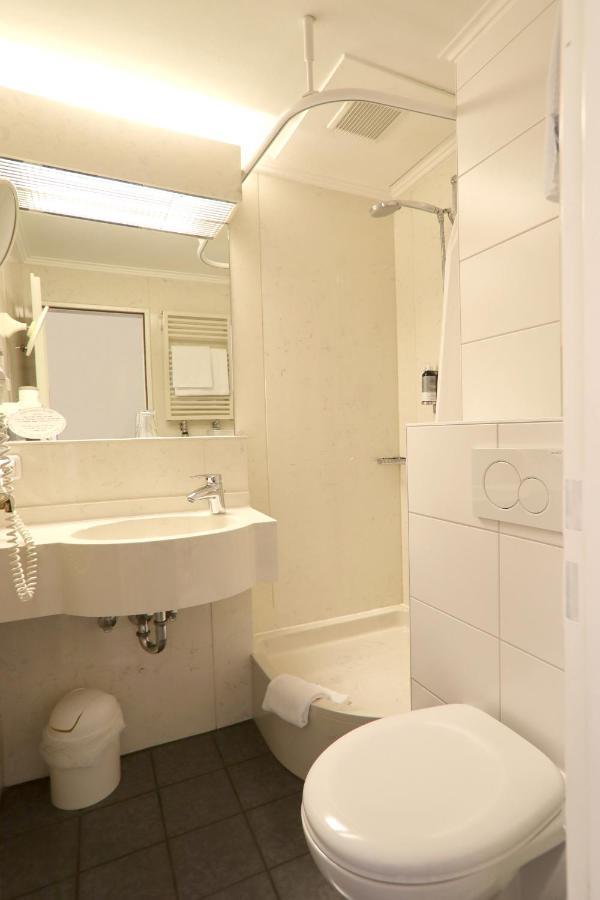 Classic Single Room