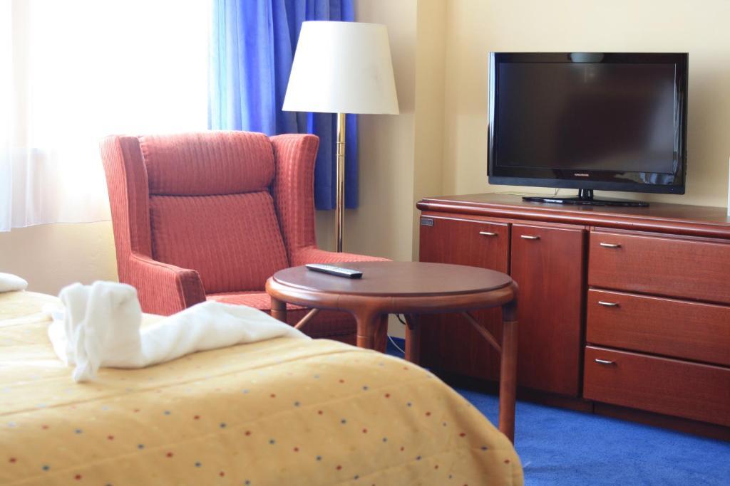 First Class Double,320362985:JPEG