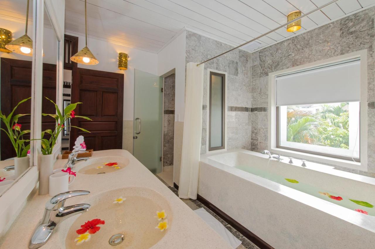 Deluxe Family Suite