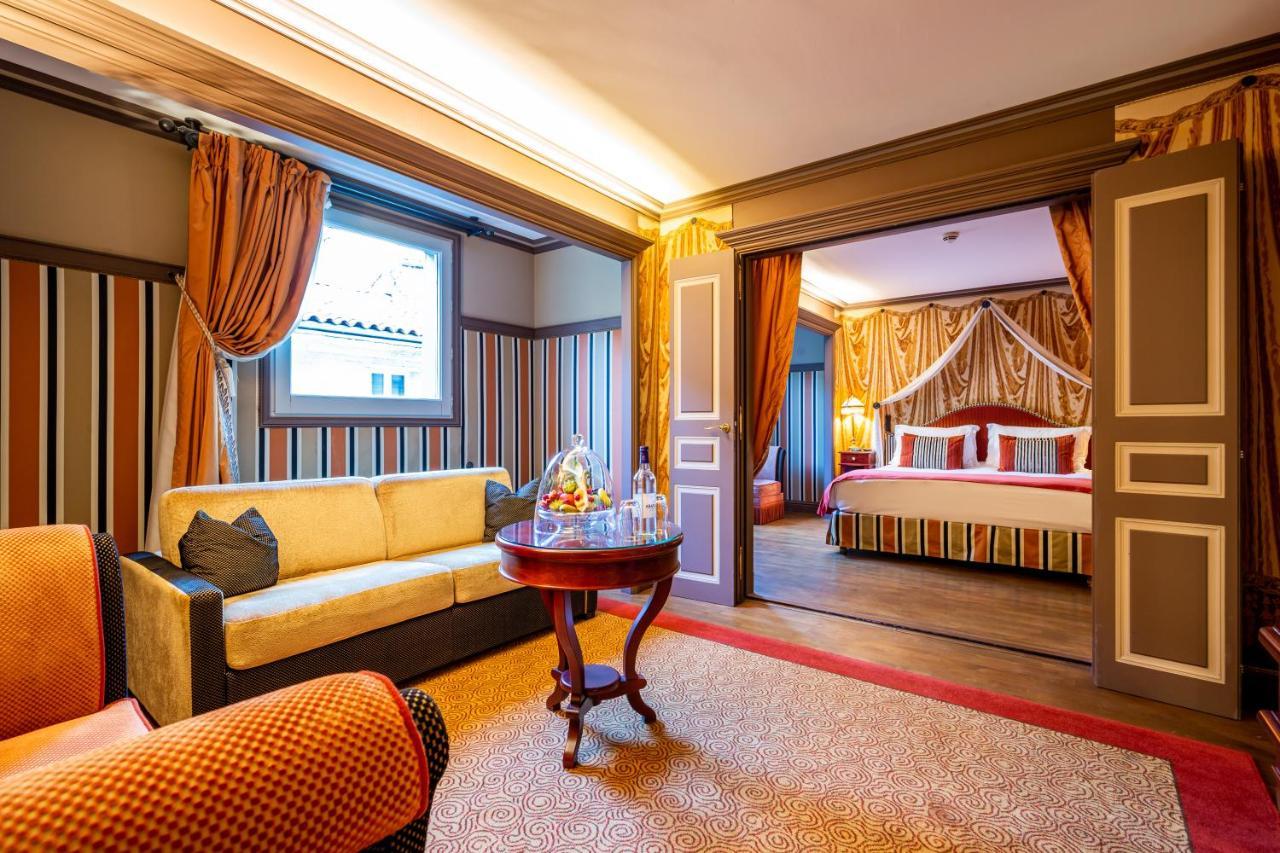 One-Bedroom Suite,1417346469:JPEG