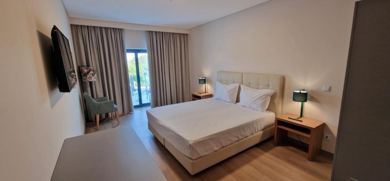 Double Room,1421490492:JPEG