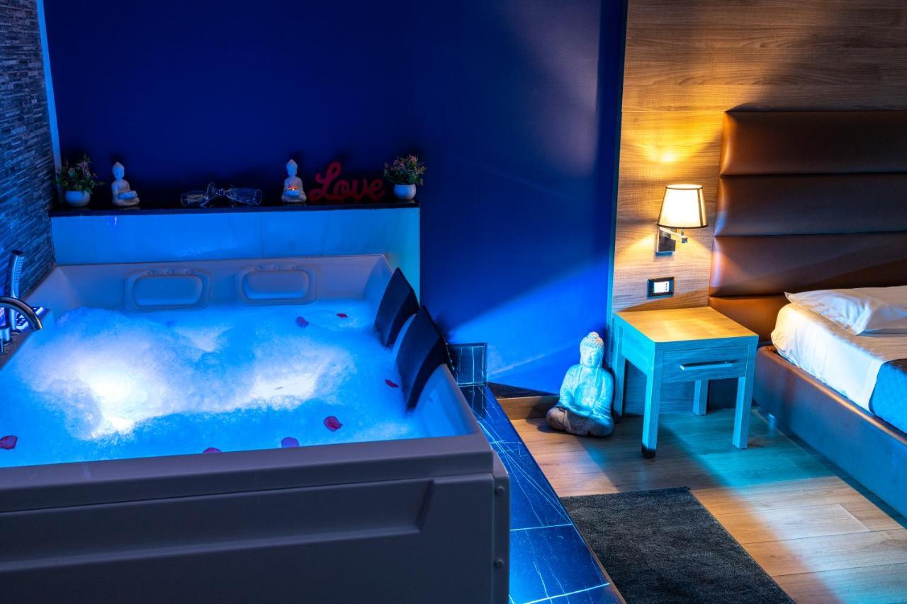 King Room Spa Bath