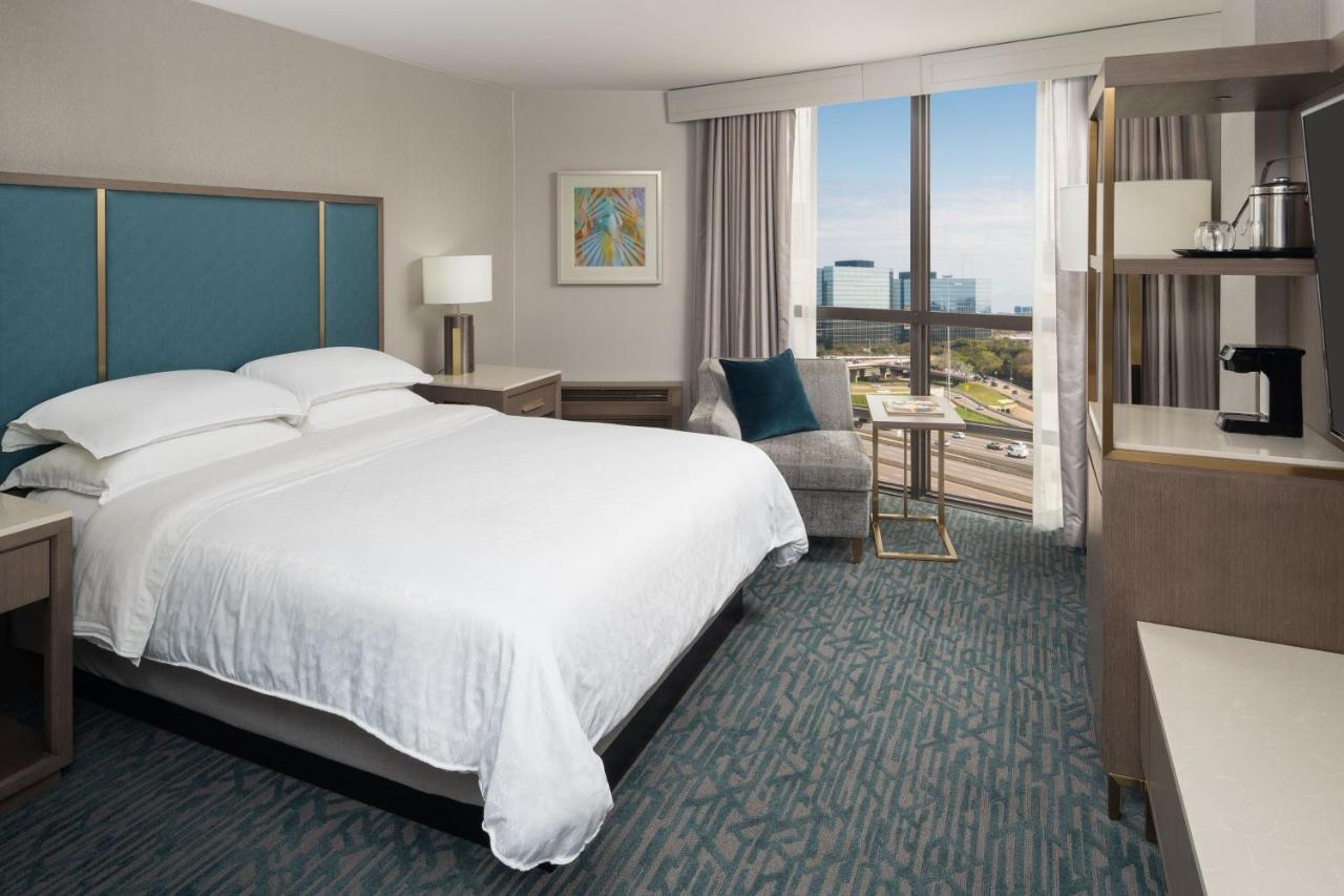 Club level Guest room 1 King