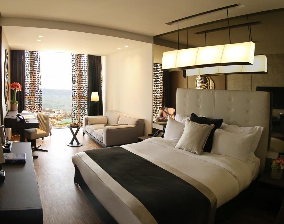 Premium Charming Sea View Room,687922014:JPEG