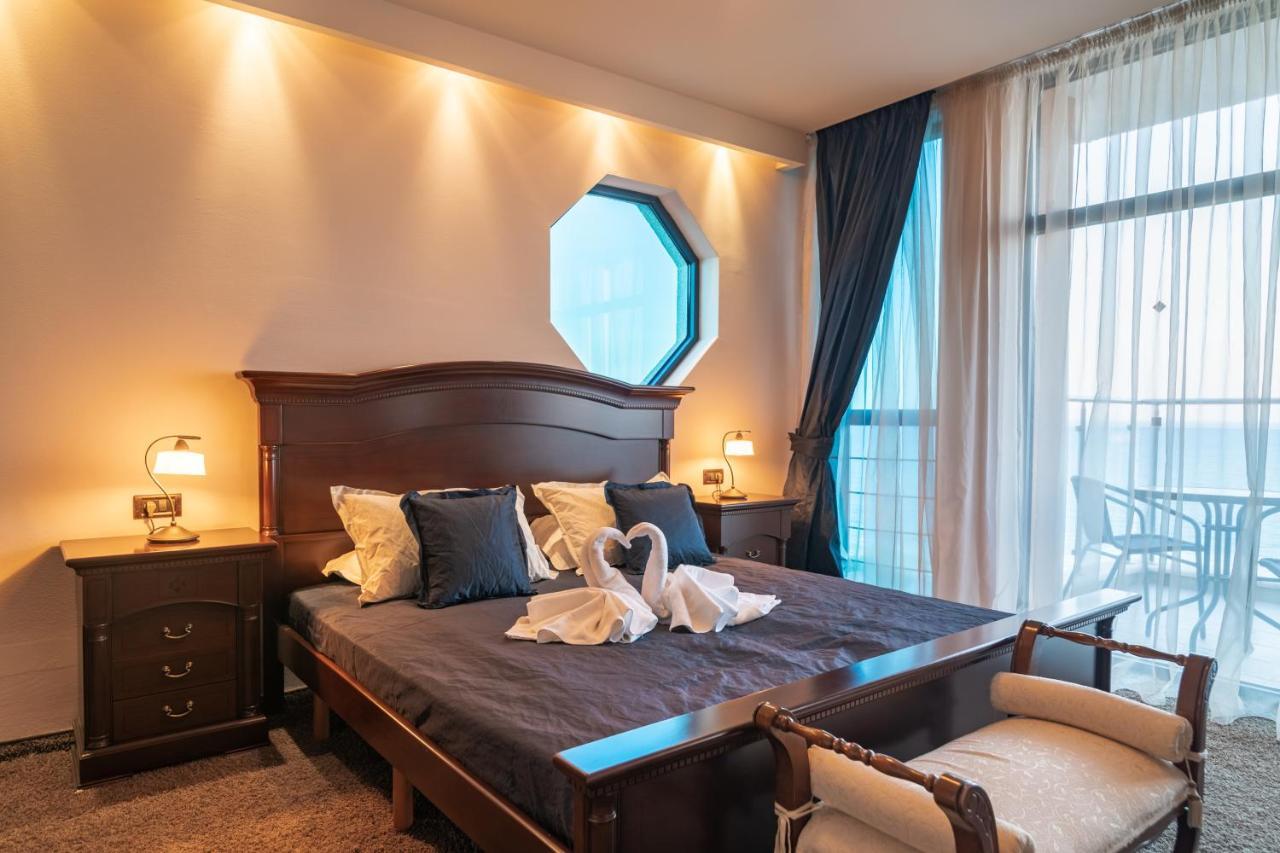 Retro House Suite
