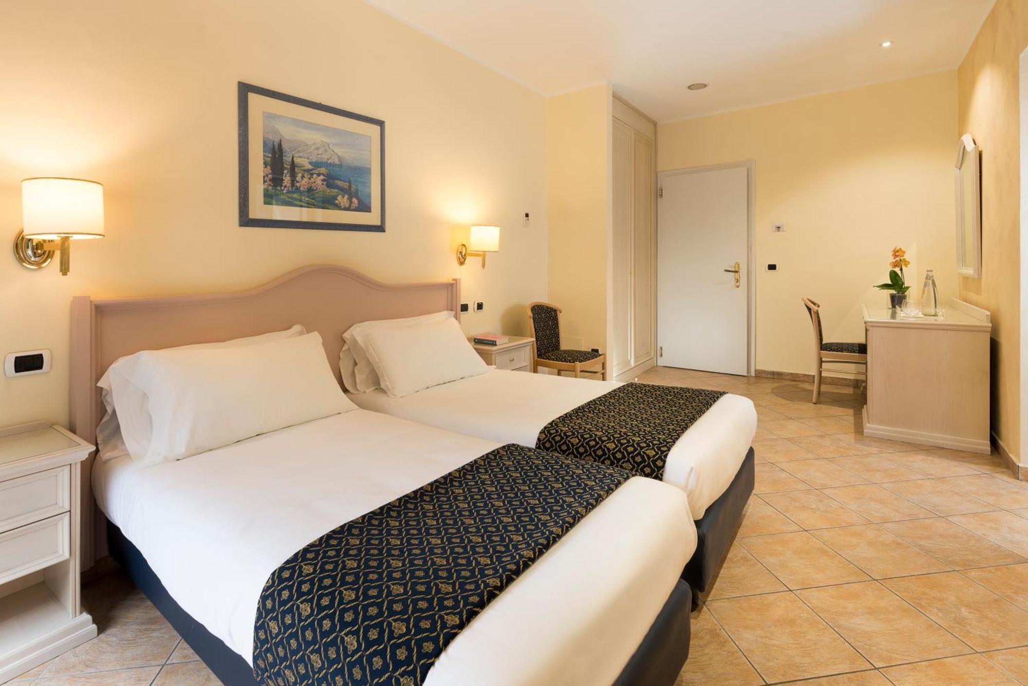 Double or Twin Room Balcony